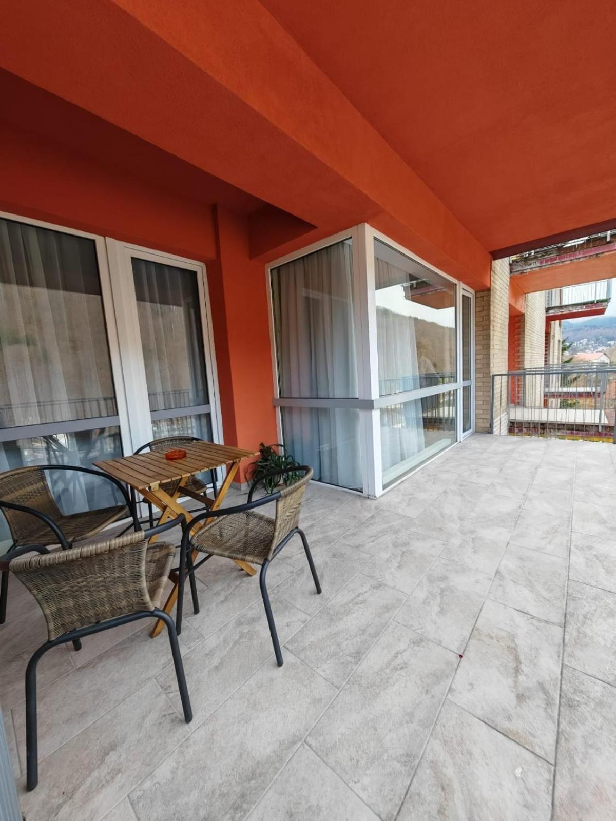 Апартаменты Apartament Panoramic View Синая Экстерьер фото